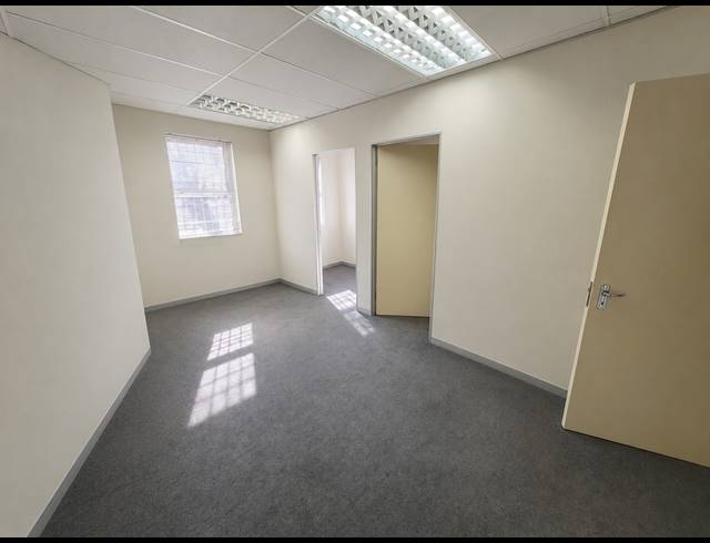 84M² OFFICE TO LET IN RIVONIA